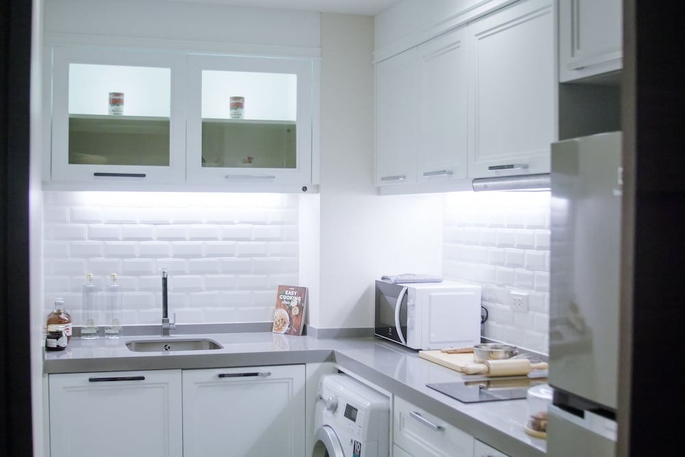 Hope Land Hotel & Residence Sukhumvit 8 12/77