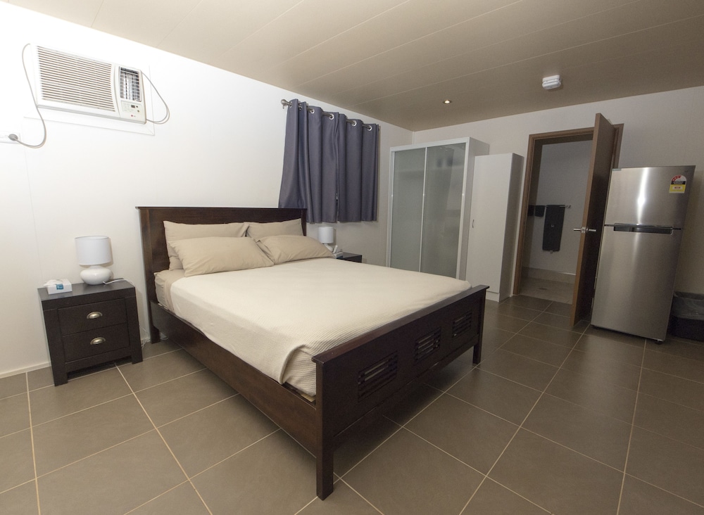 CAPE YORK PENINSULA LODGE 10/25