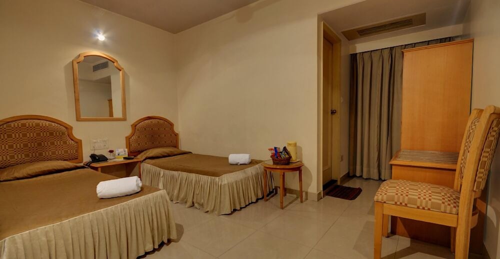 Hotel Kanchandeep 22/38