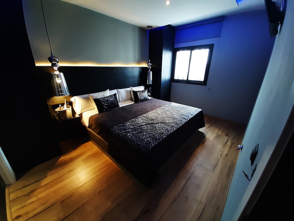 Hotel DAOS 15/50
