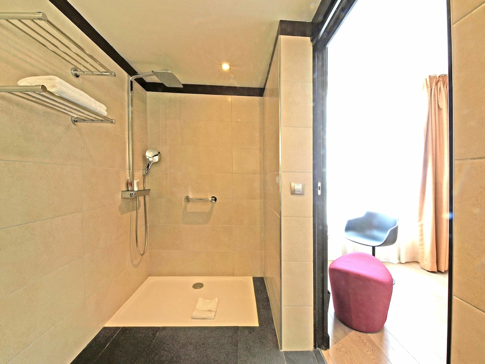 Hotel Hor Europe 48/51