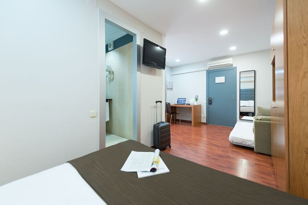 Senator Barcelona Apartments 54/66