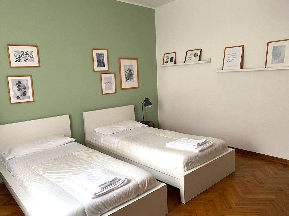 3 BEDROOMS, APARTMENT