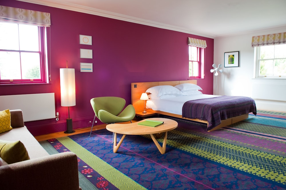 Cowley Manor 47/58