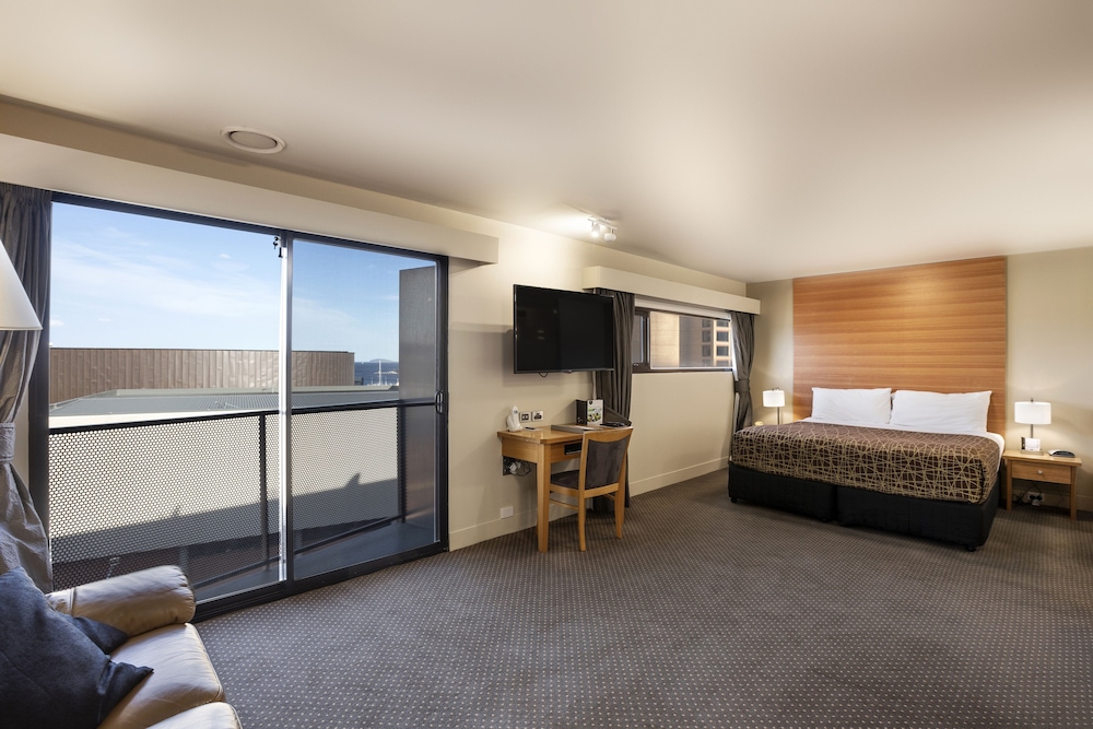 The Old Woolstore Apartment Hotel 23/63