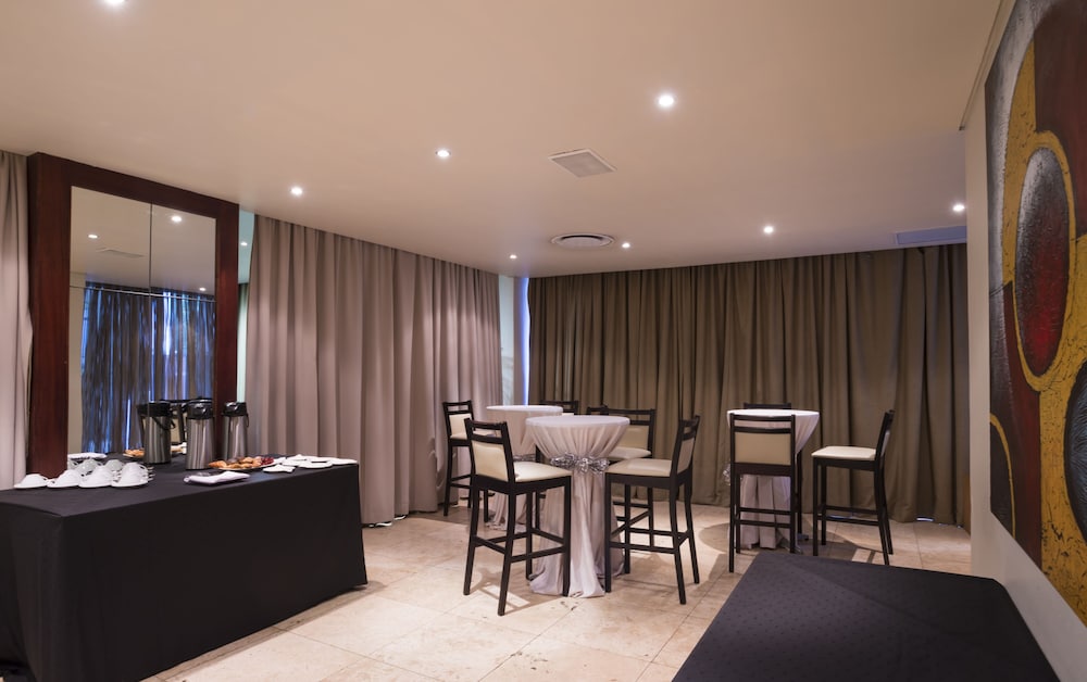 Royal Palm Hotel Umhlanga 37/45