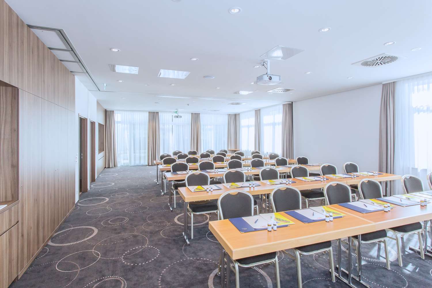 Best Western Queens Hotel Pforzheim-Niefern 23/27