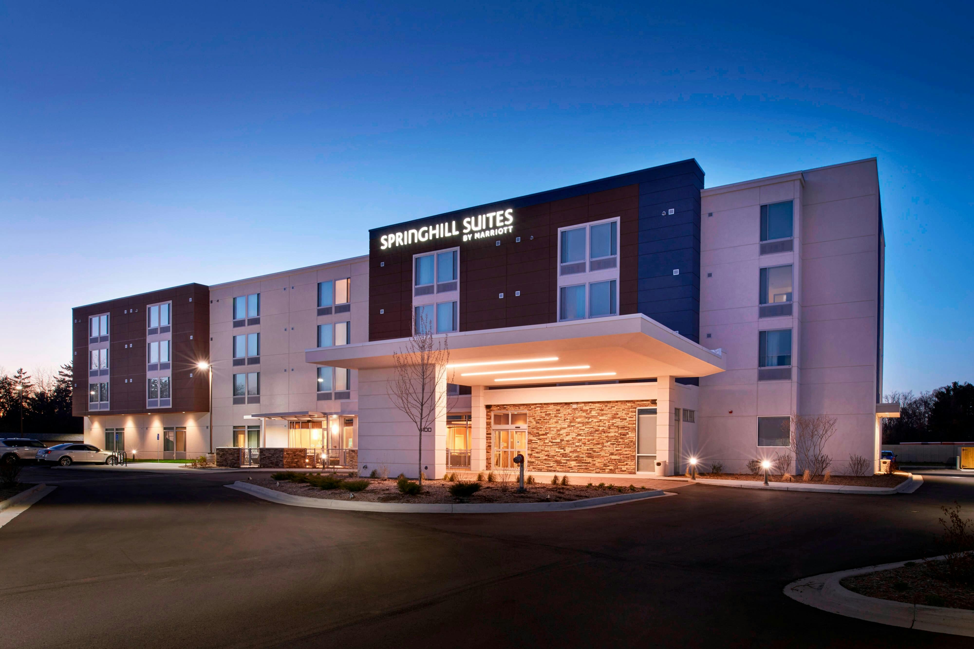 SpringHill Suites by Marriott East Lansing University Area 4/37