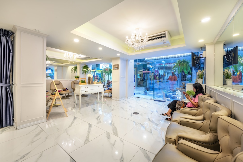 De Lavender Bangkok Hotel 58/70