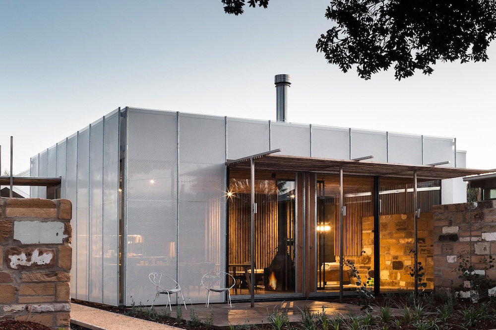 DRIFT HOUSE 2/69