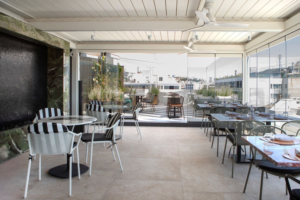 Luwian Athens Boutique Hotel 43/60