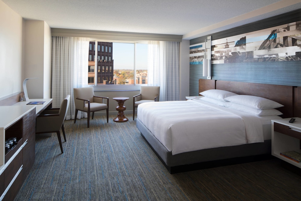 Kansas City Marriott Country Club Plaza 9/44