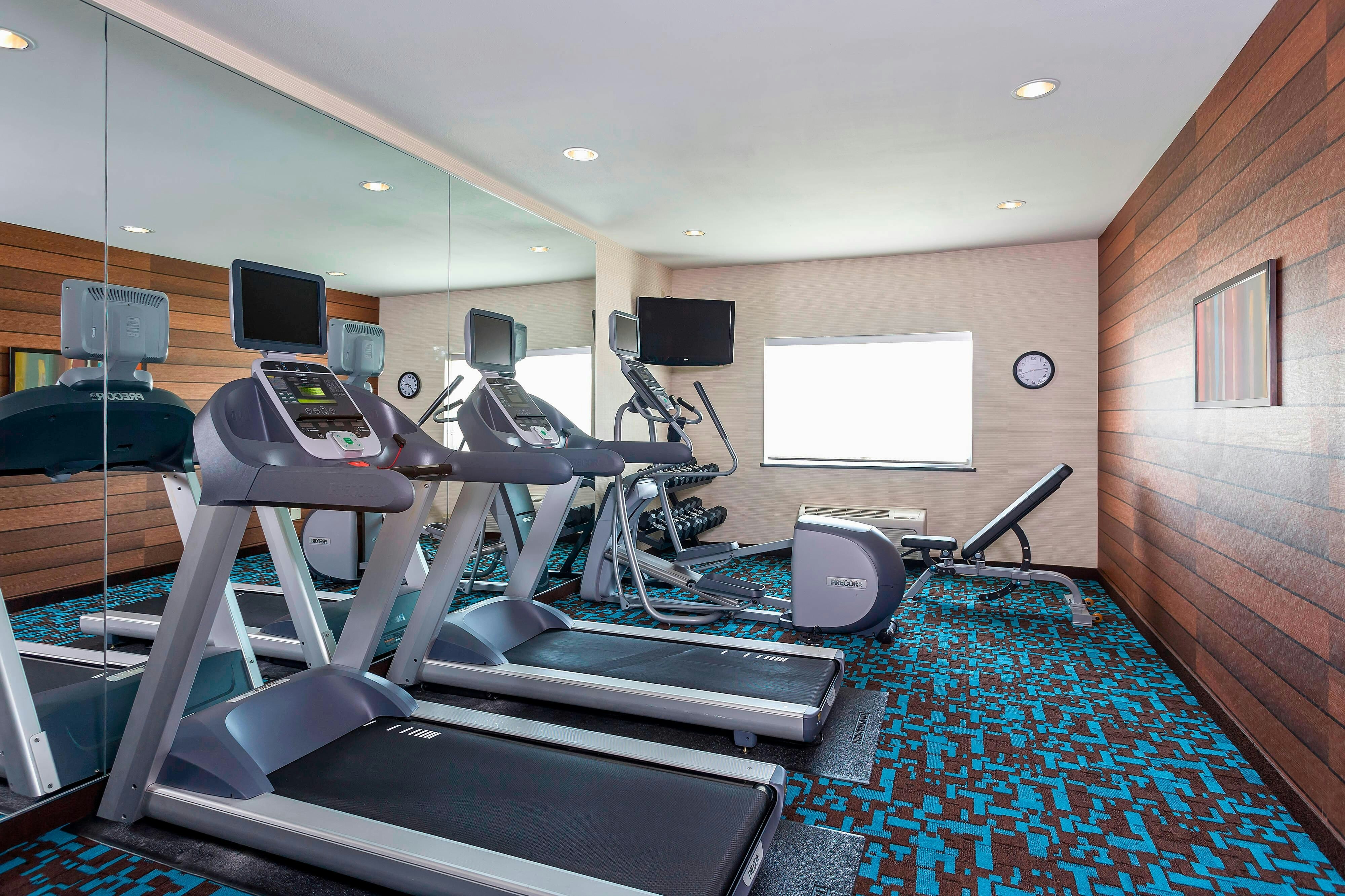 Fairfield Inn And Suites Dallas Park Central 3/8