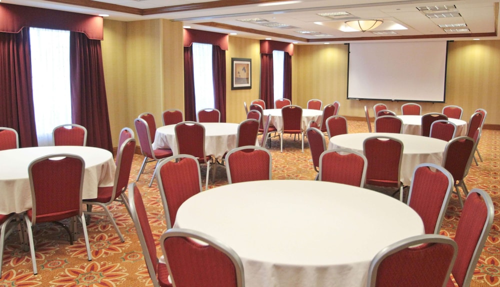 Hampton Inn Hampton Newport News Virginia 38/45