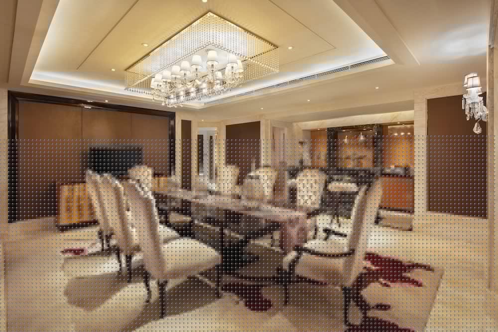 Hilton Guangzhou Baiyun Hotel 52/56