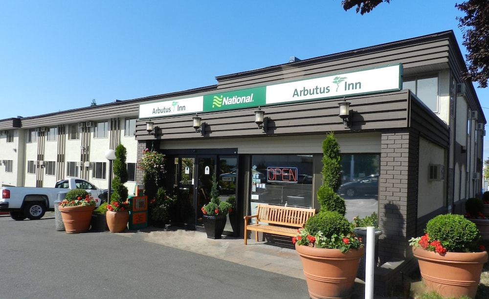 Arbutus Inn 56/61