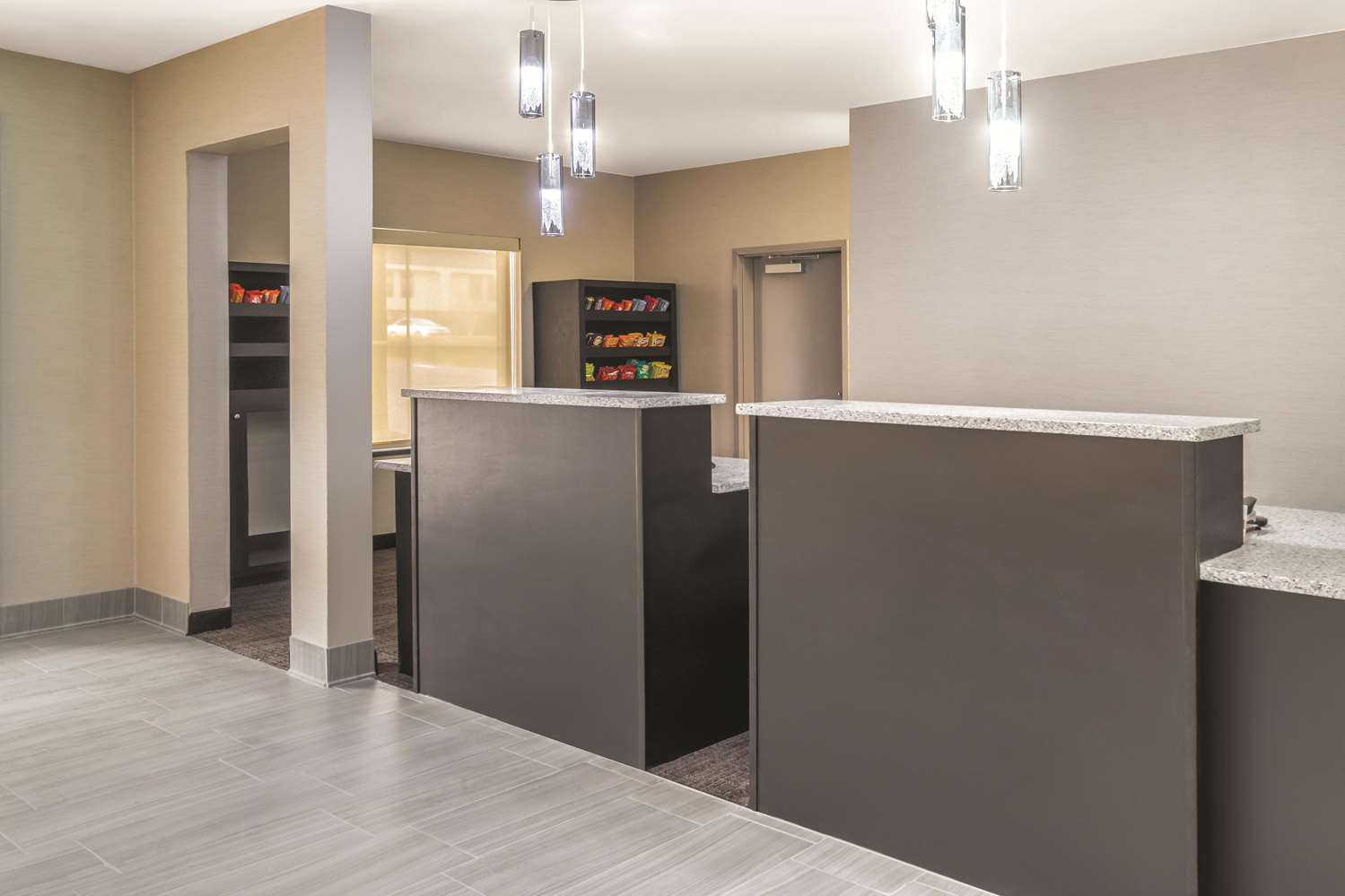 La Quinta Inn And Suites By Wyndham Rome 3/16