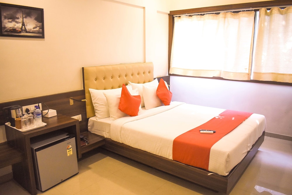 Hotel Mumbai International 6/22