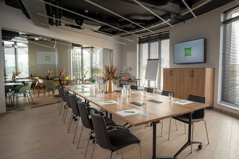 Ibis Styles Debrecen Airport 19/23