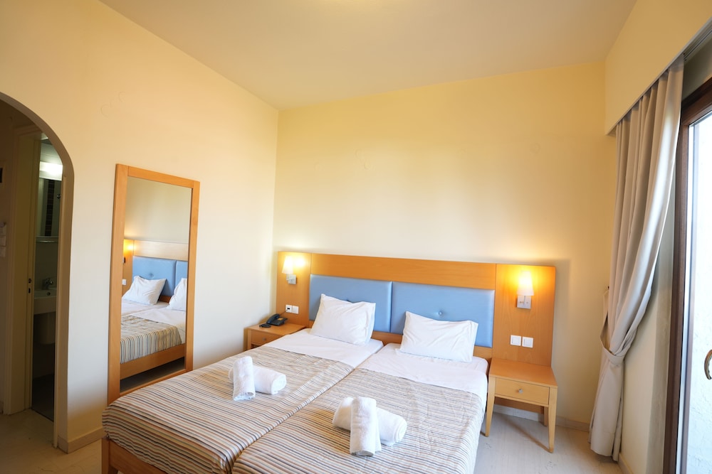 Dimitra Hotel & Apartments by Omilos Hotels 11/48