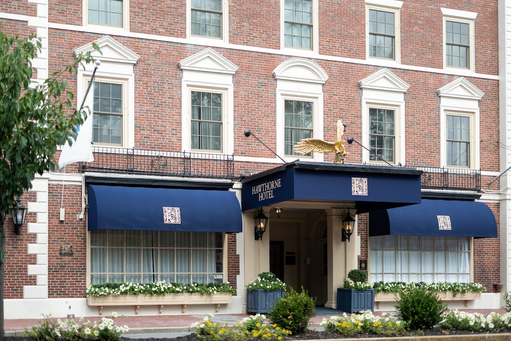 Hawthorne Hotel 5/69