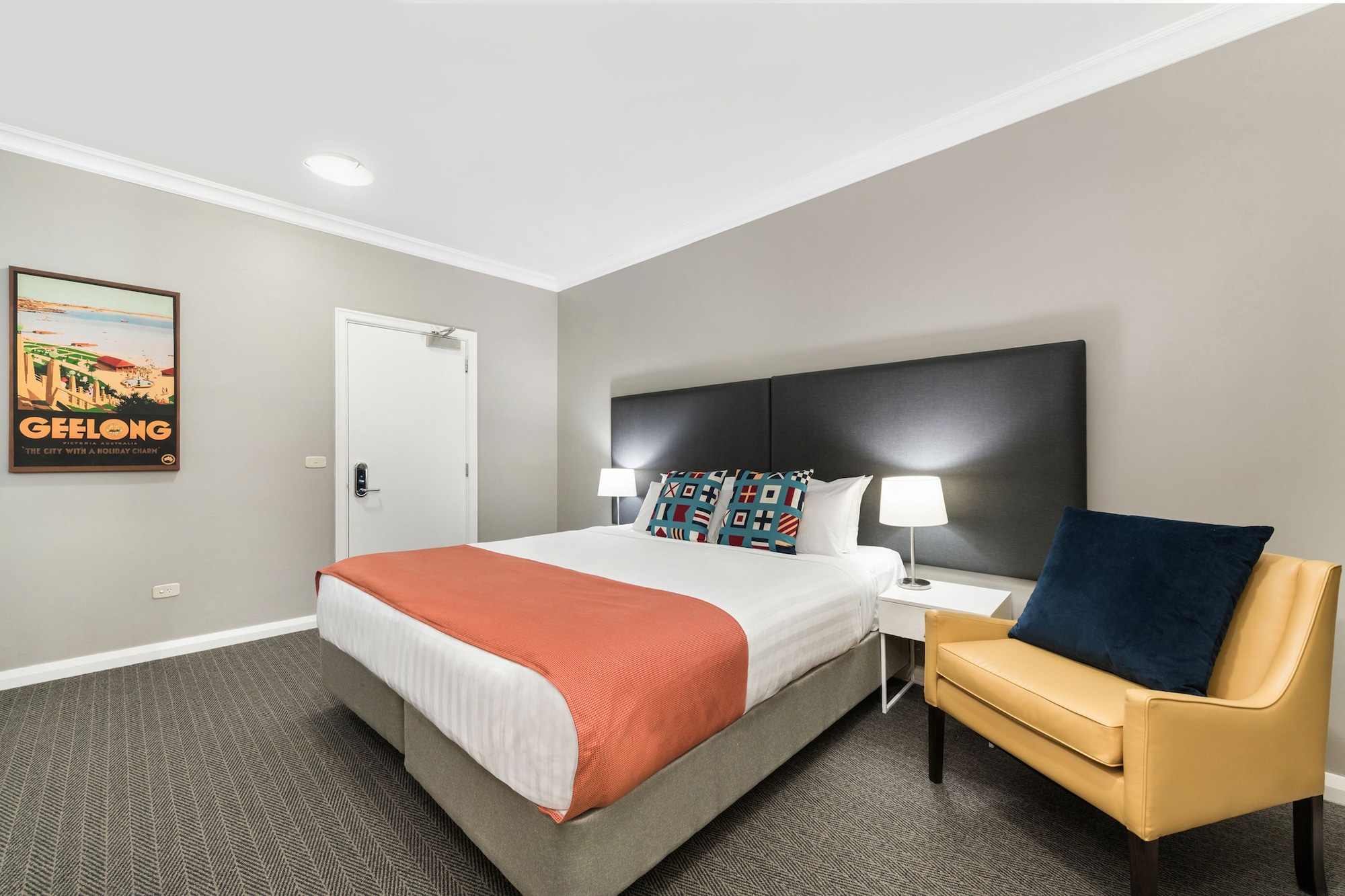 Heritage, Twin Beds