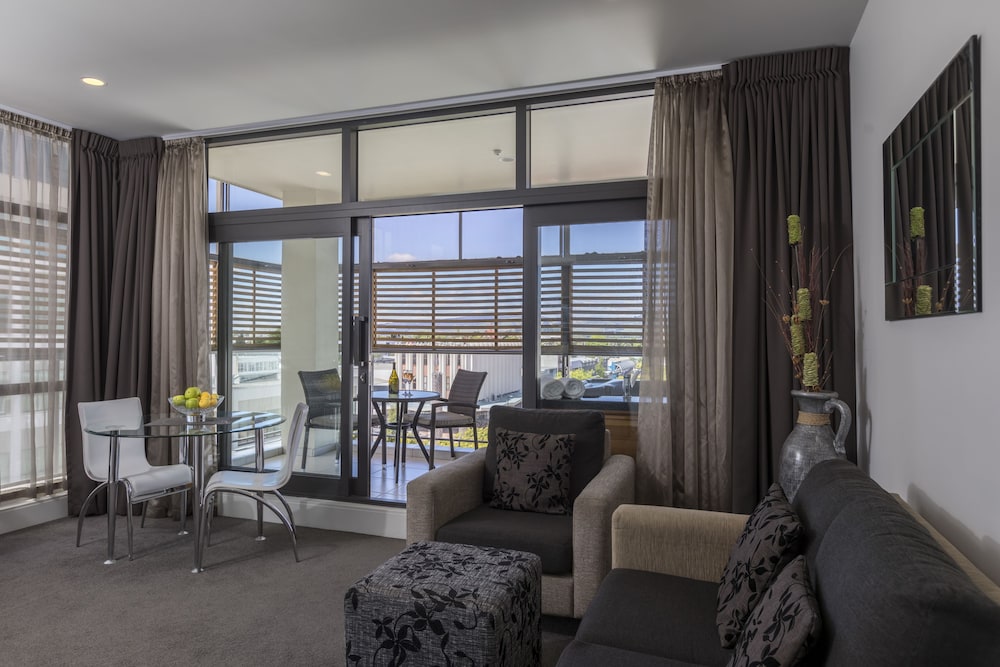 QUEST ROTORUA CENTRAL 38/50