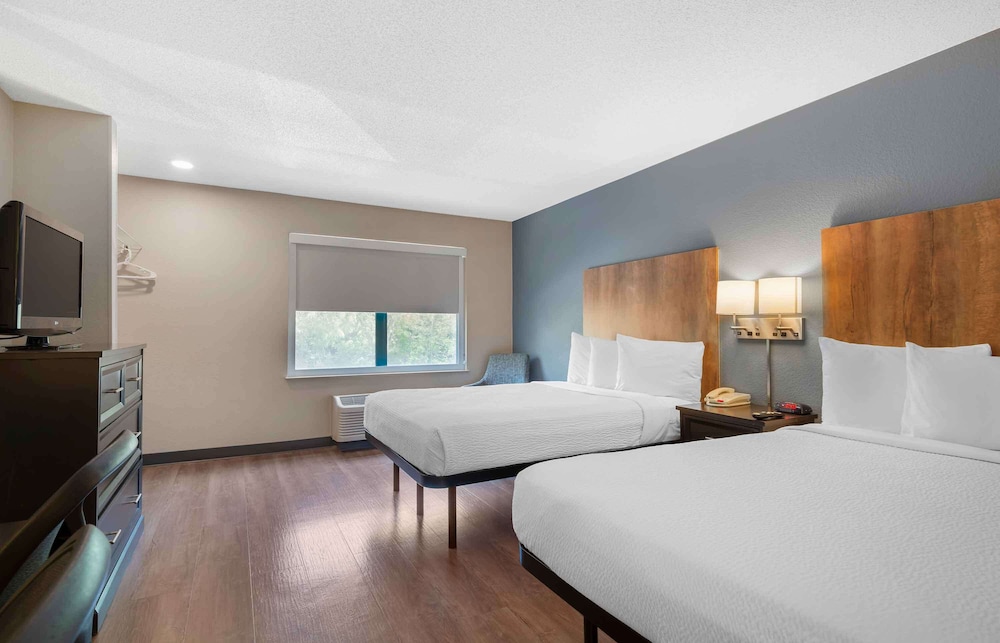 STUDIO, 2 DOUBLE BEDS
