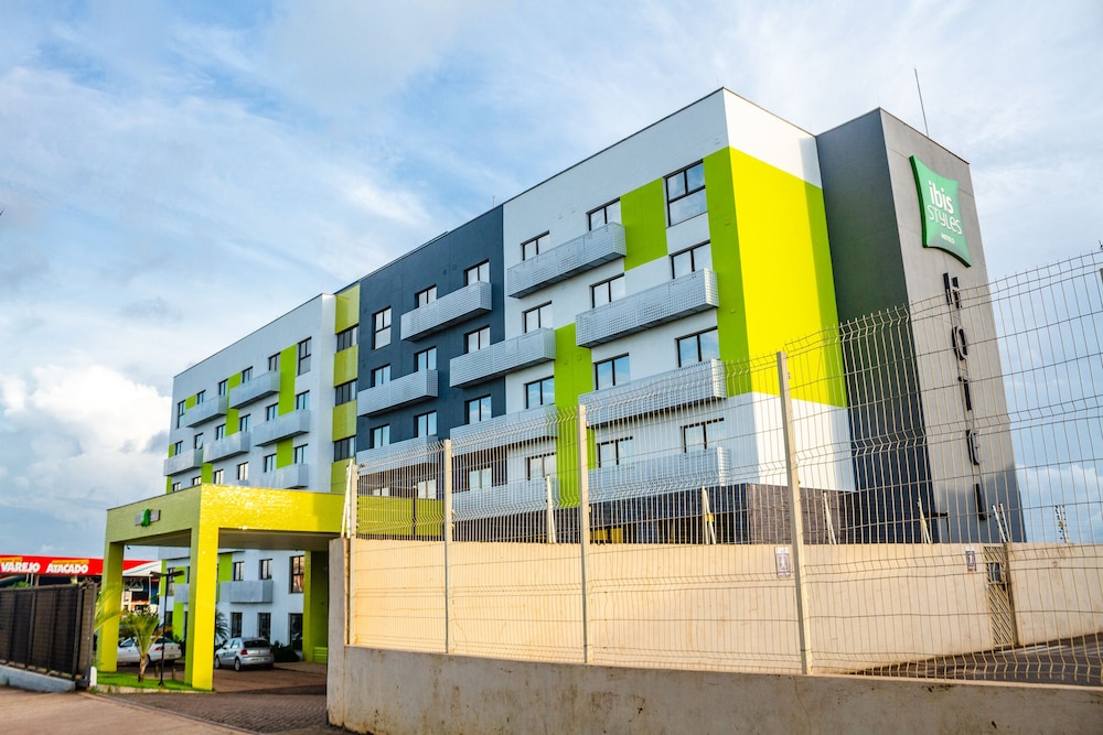 IBIS STYLES PARAUAPEBAS 10/75