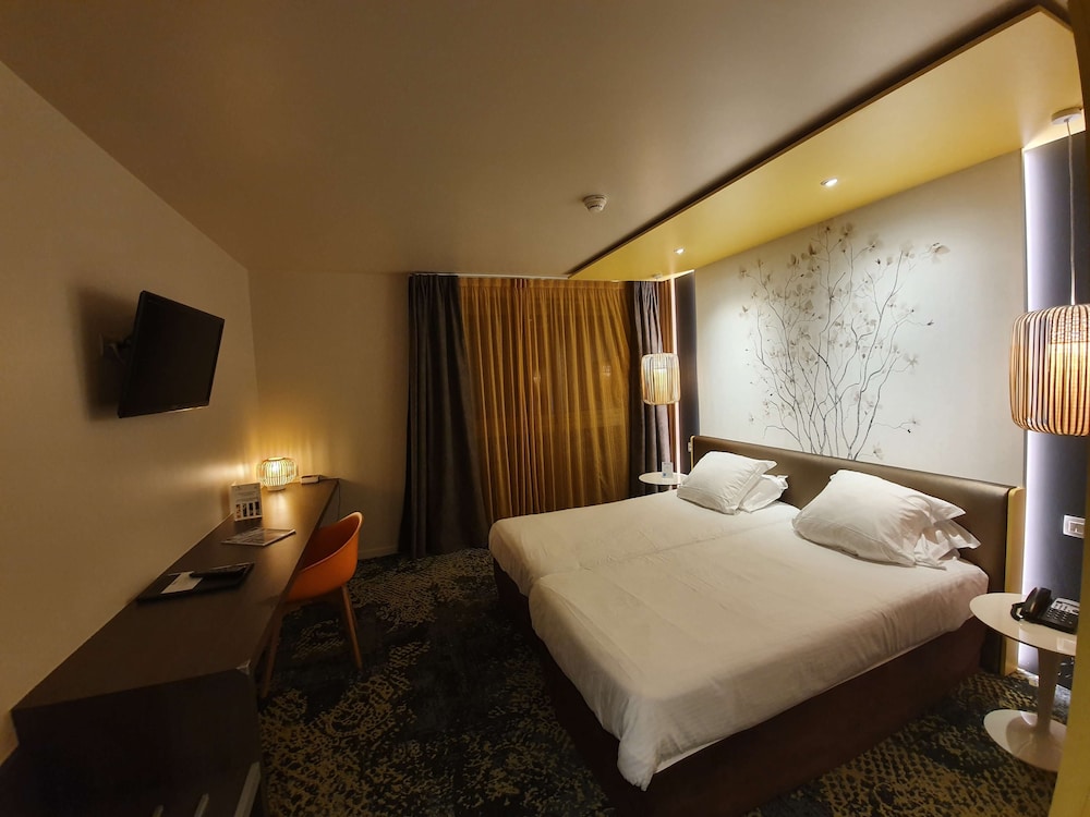 Best Western Hotel Aquakub, Aix-les-bains 14/49