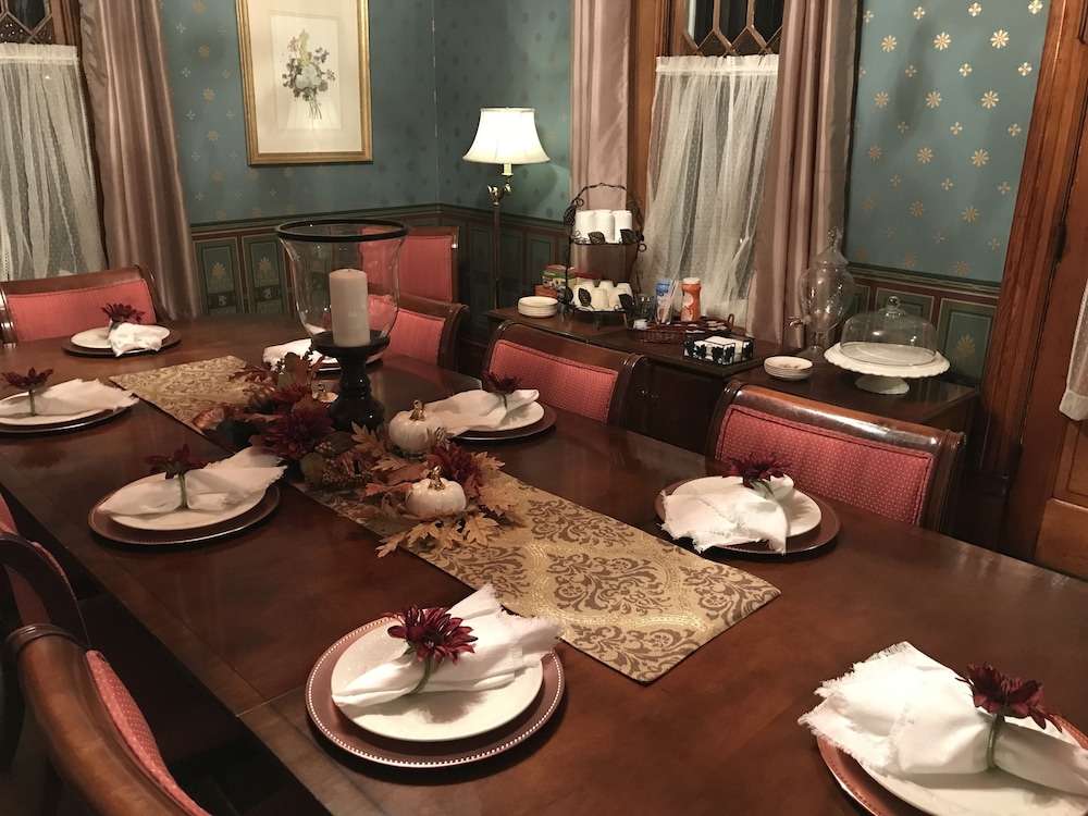 Nauvoo Grand Bed and Breakfast 39/51