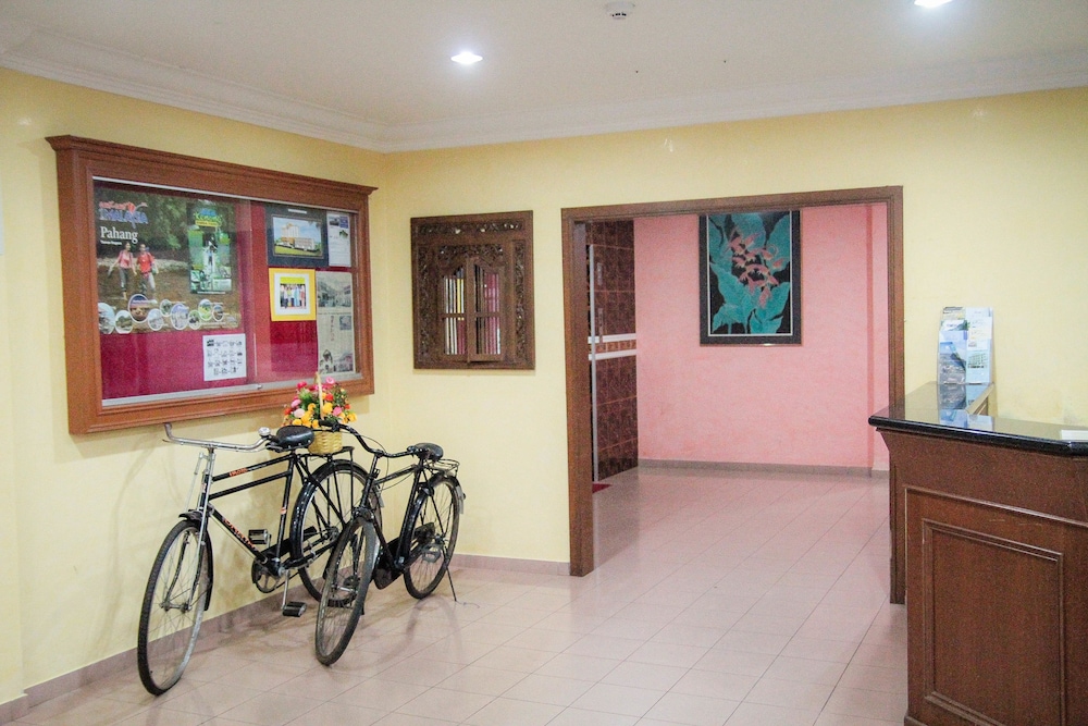 Lipis Plaza Hotel 18/24