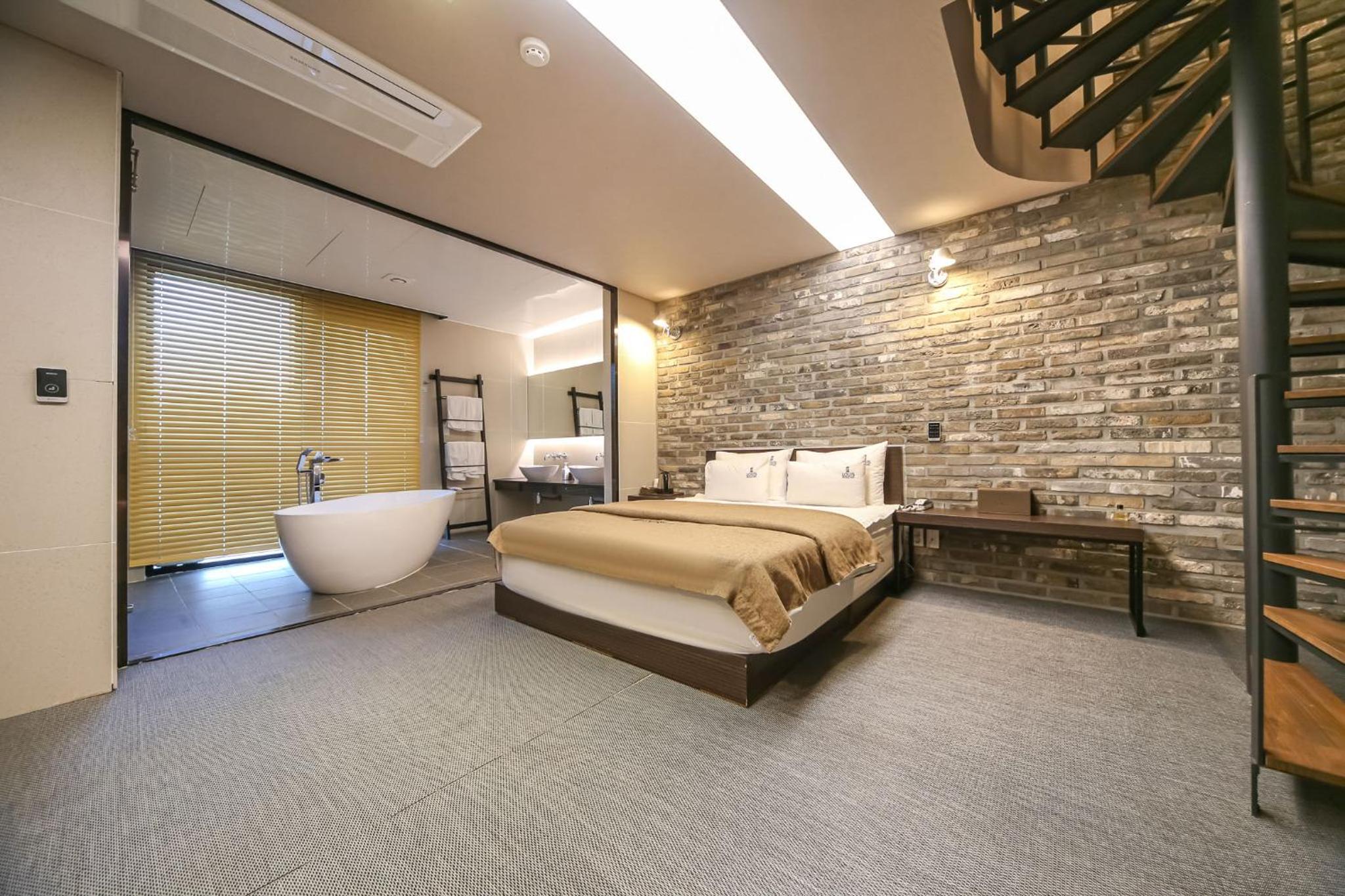 جناح دوبلكس، Louis Boutique Hotel 2/8