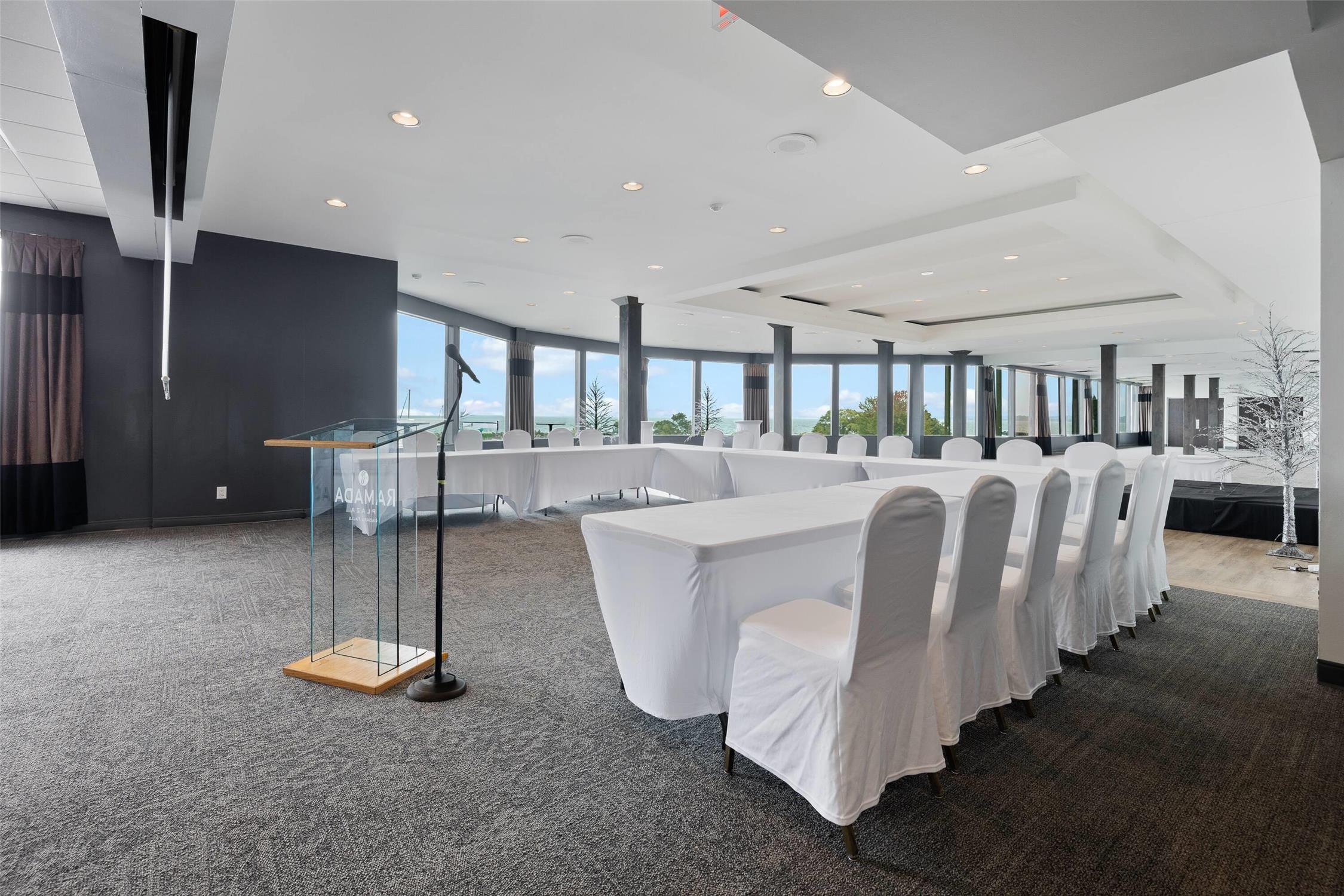 Ramada By Wyndham Jordan/Beacon Harbourside Resort 29/40