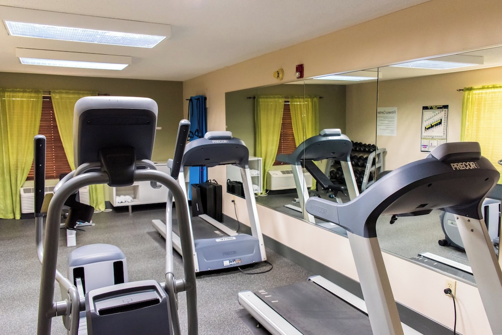 Holiday Inn Express Hotel And Suites Kinston 47/72