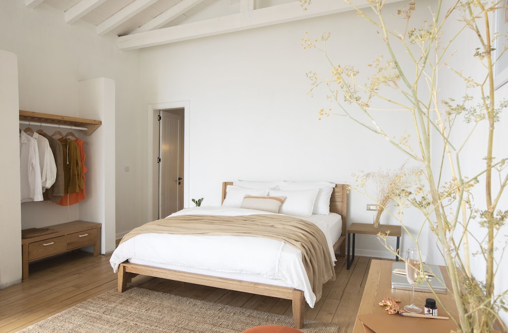Junior Suite, King Bed, Sea View