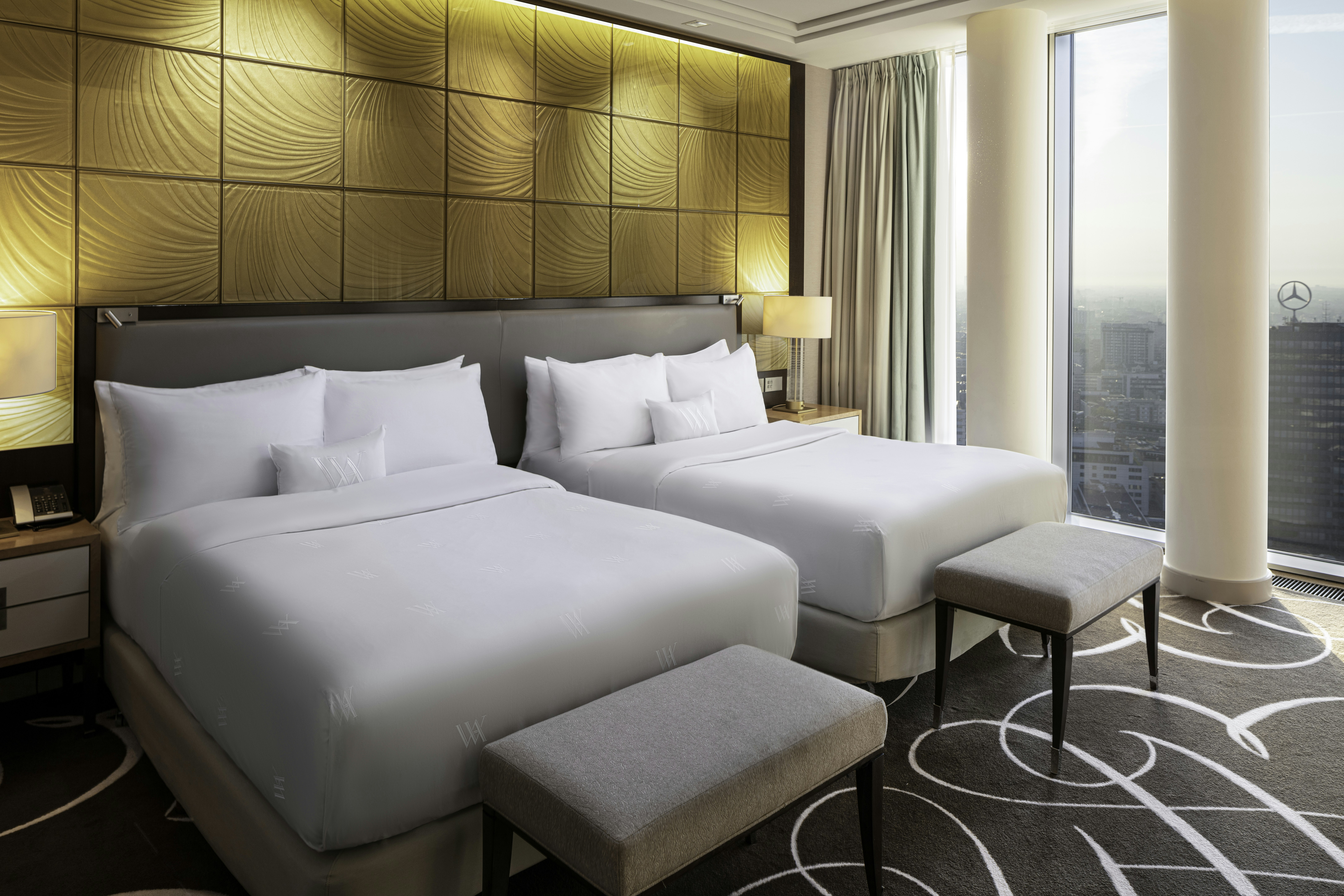Premier, Suite, Twin Towers View