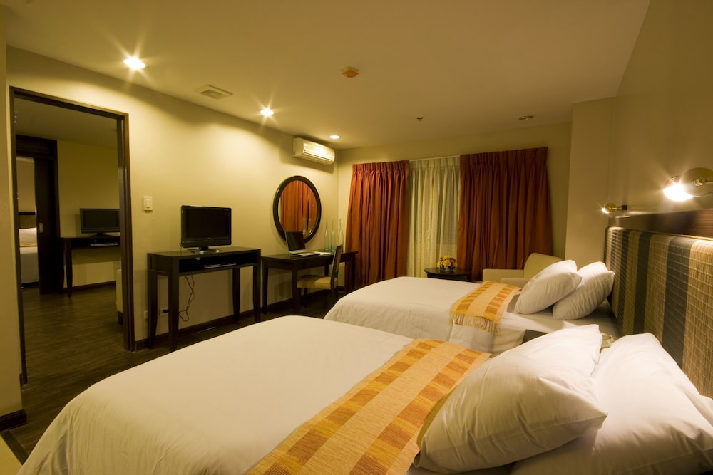 Baguio Burnham Suites 6/18