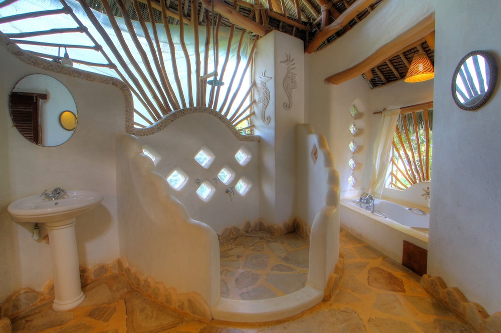 Swahili House 25/37
