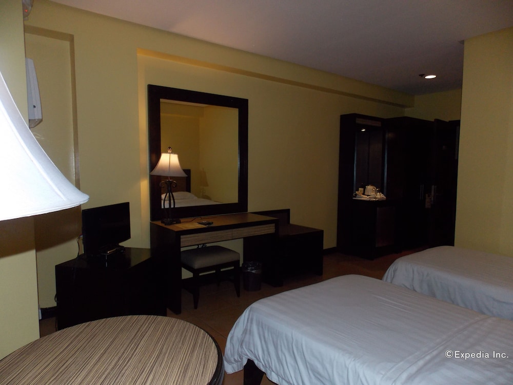 Planta Centro Bacolod Hotel Residences 8/46