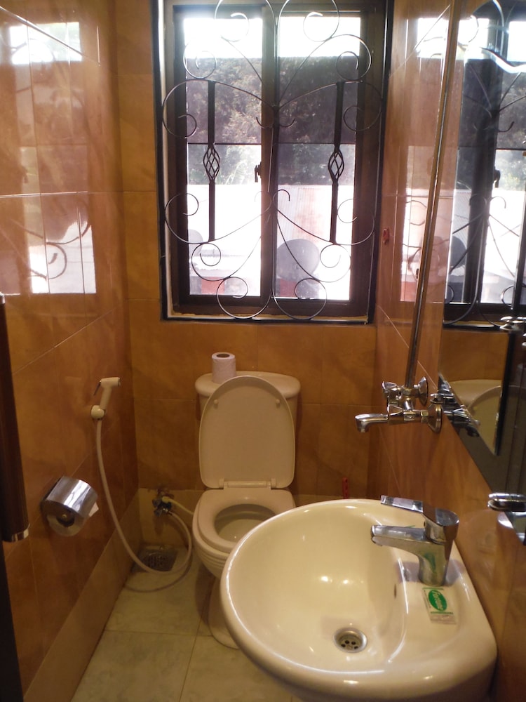 Bright Star Hotel 30/30