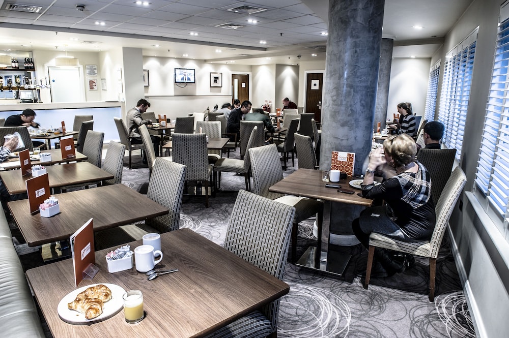 Holiday Inn Express Manchester Cc Oxford Road 28/33