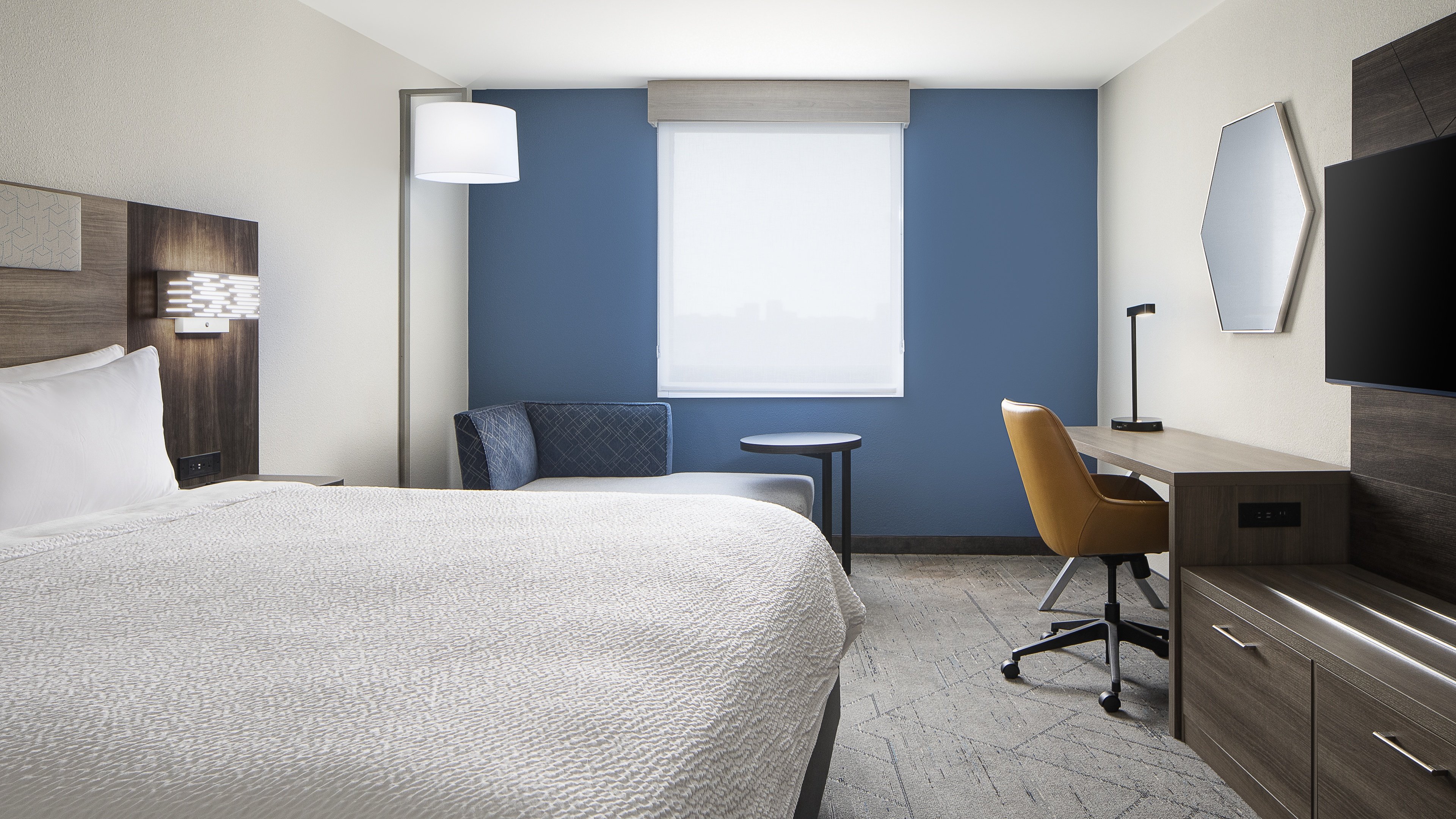 Leisure, King Bed