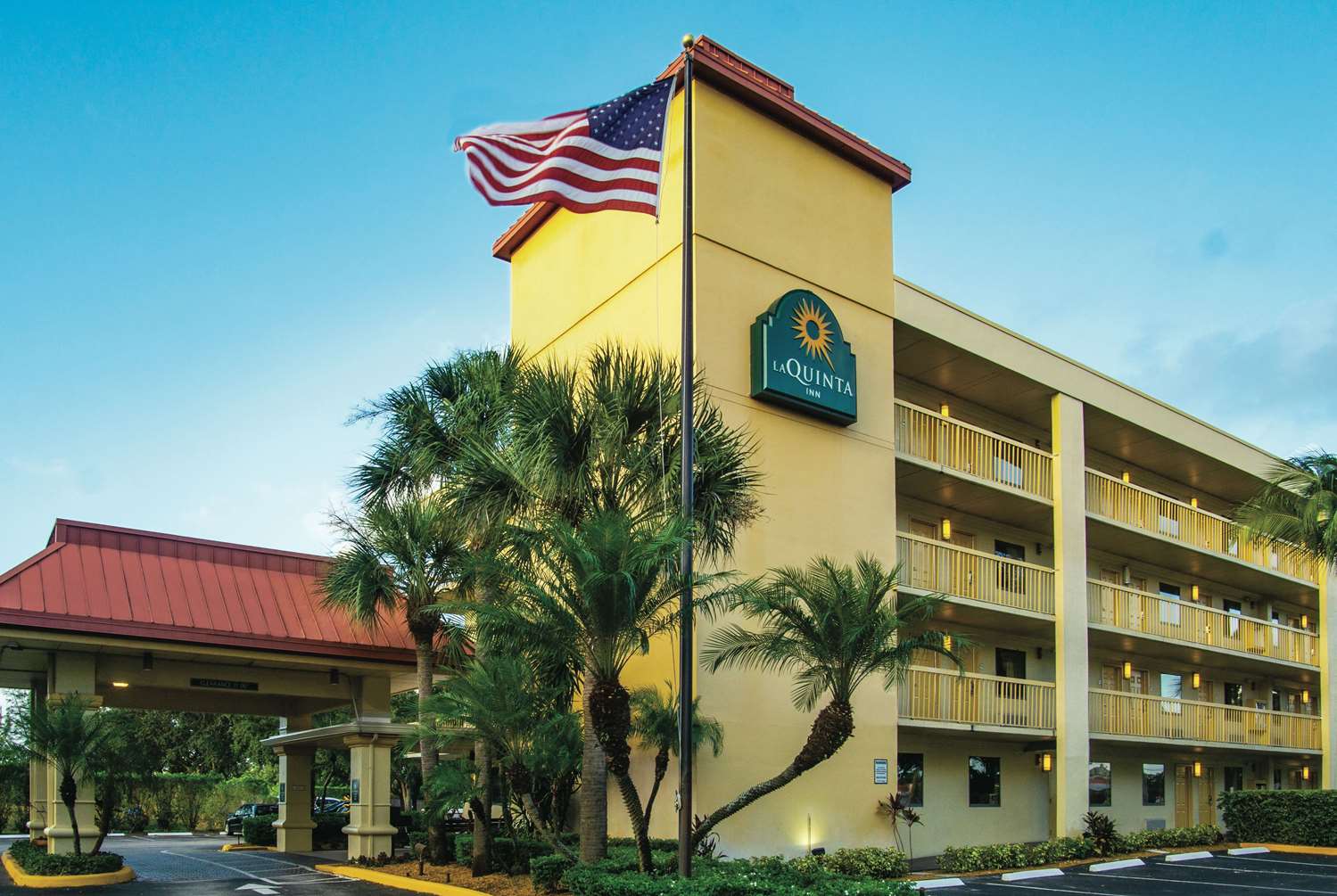 La Quinta Inn by Wyndham West Palm Beach - Florida Turnpike 2/36