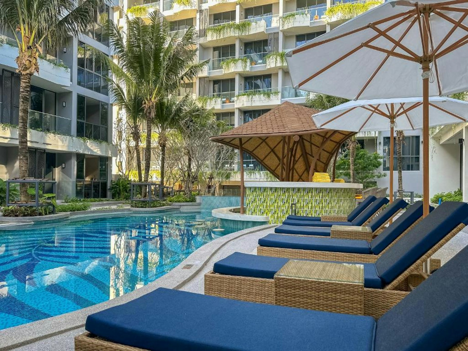 La Green Hotel and Residence 66/72
