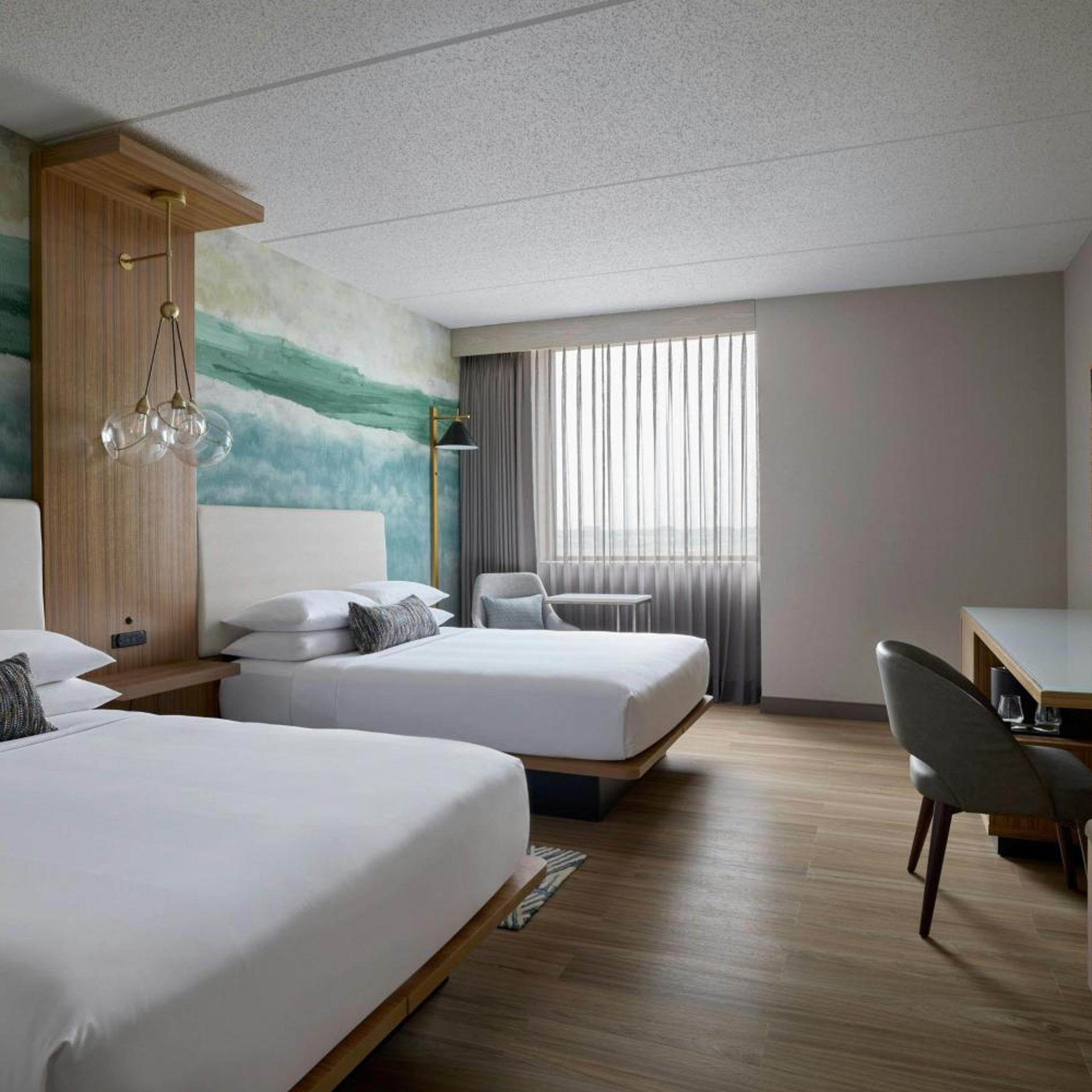 غرفة بسريرين مزدوجين لذوي الإعاقة، Chicago Marriott Northwest 2/4