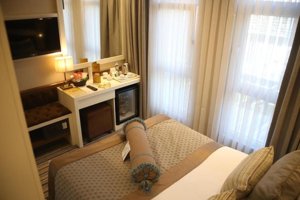 Seven Deep Hotel 14/42