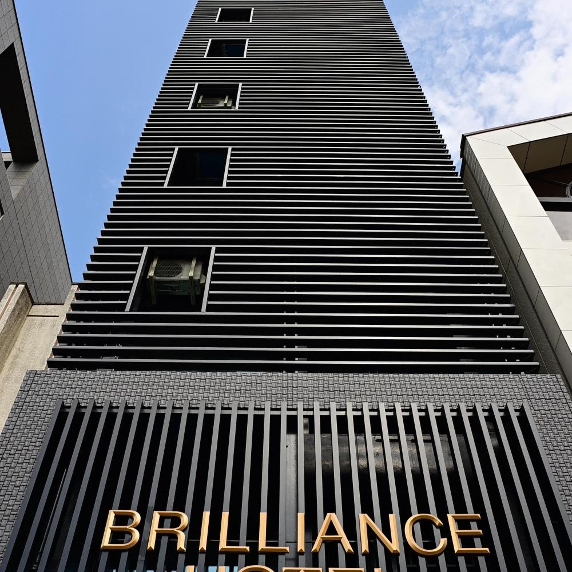 Brilliance Hotel 5/29