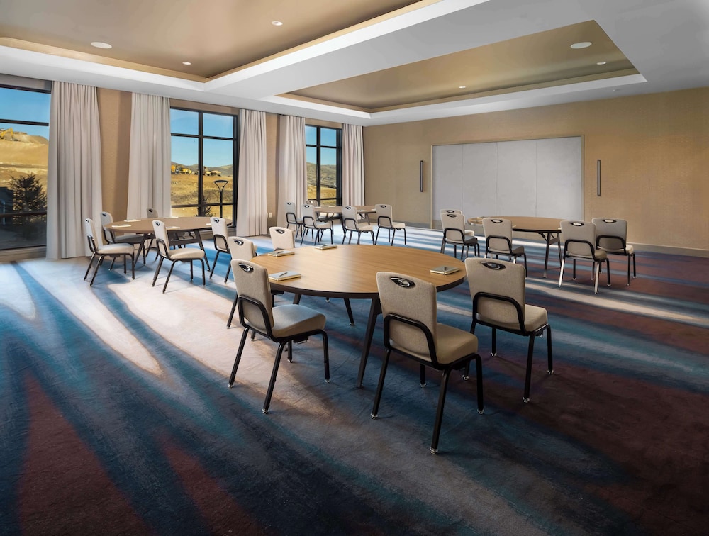 Grand Hyatt Deer Valley 40/50