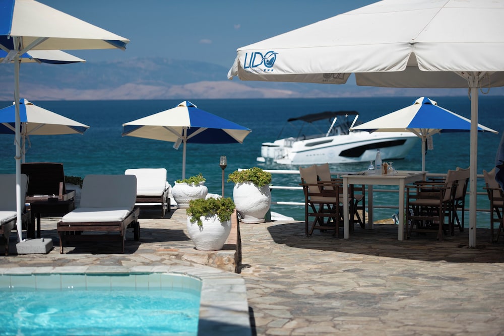 Lido Hotel 3/49